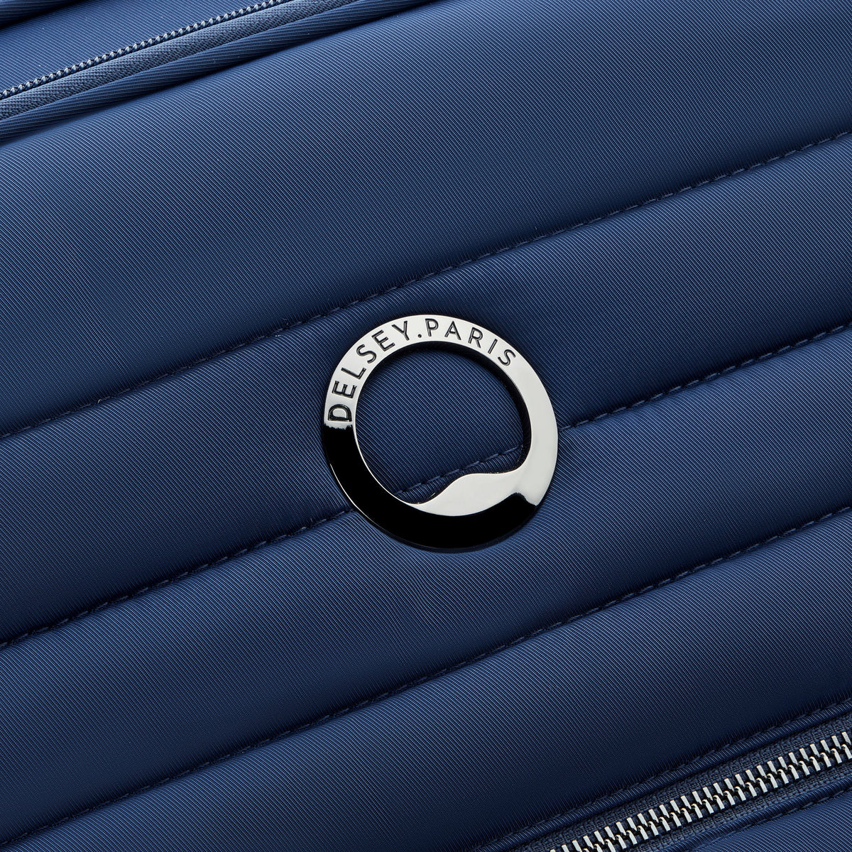 CRUISE 3.0 23-Inch Expandable Carry-On Suitcase, Deep sea navy - Delsey Paris Trending