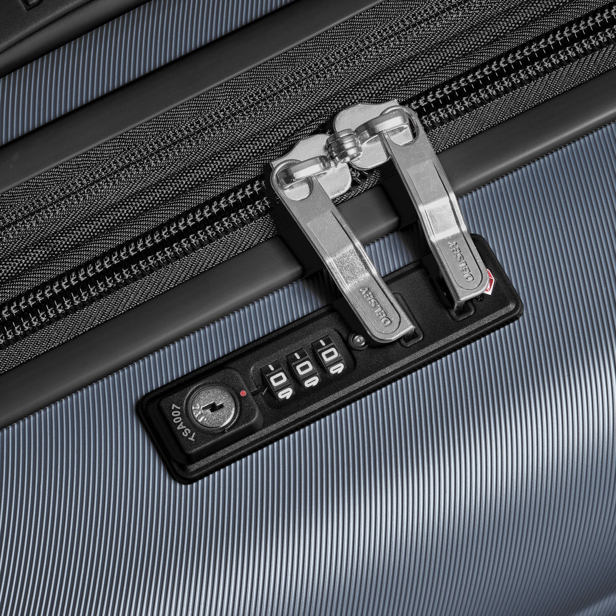 CRUISE 3.0 27-Inch Expandable Check-In Suitcase, Graphite - Delsey Paris Everyday