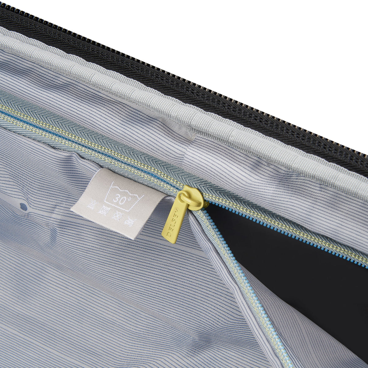 CRUISE 3.0 27-Inch Expandable Check-In Suitcase, Ivory - Delsey Paris Top Pick