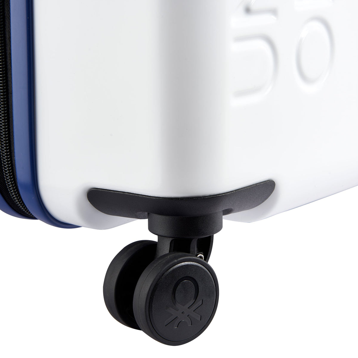 UNITED 26-Inch Check-In Suitcase, White - Delsey Paris Popular