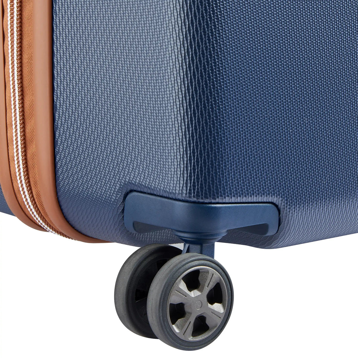 CHATELET AIR 2.0 30-Inch Check-In Suitcase, Navy blue - Delsey Paris Value