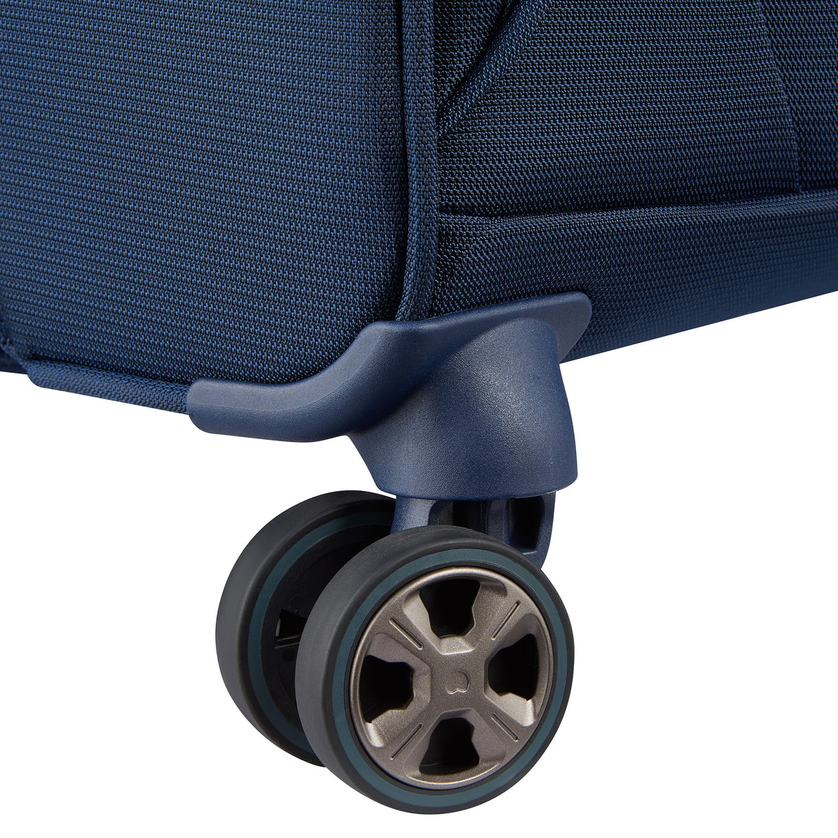 HELIUM DLX 4-Wheeled Garment Bag, Navy - Delsey Paris Premium
