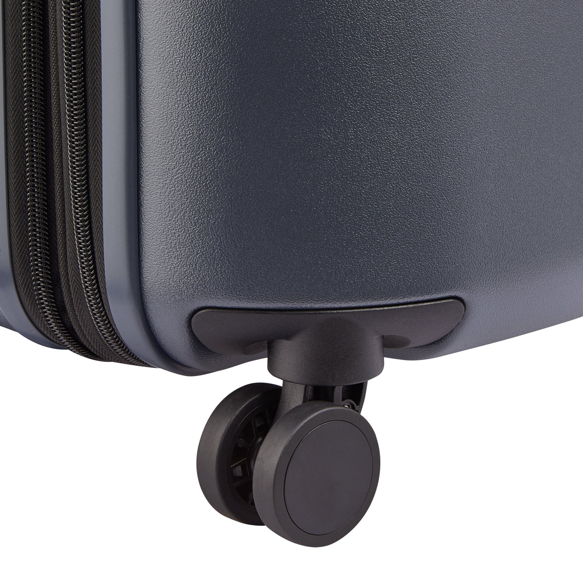 CATCH FLIGHTS 23-Inch Carry-On Suitcase, Anthracite - Delsey Paris Classic