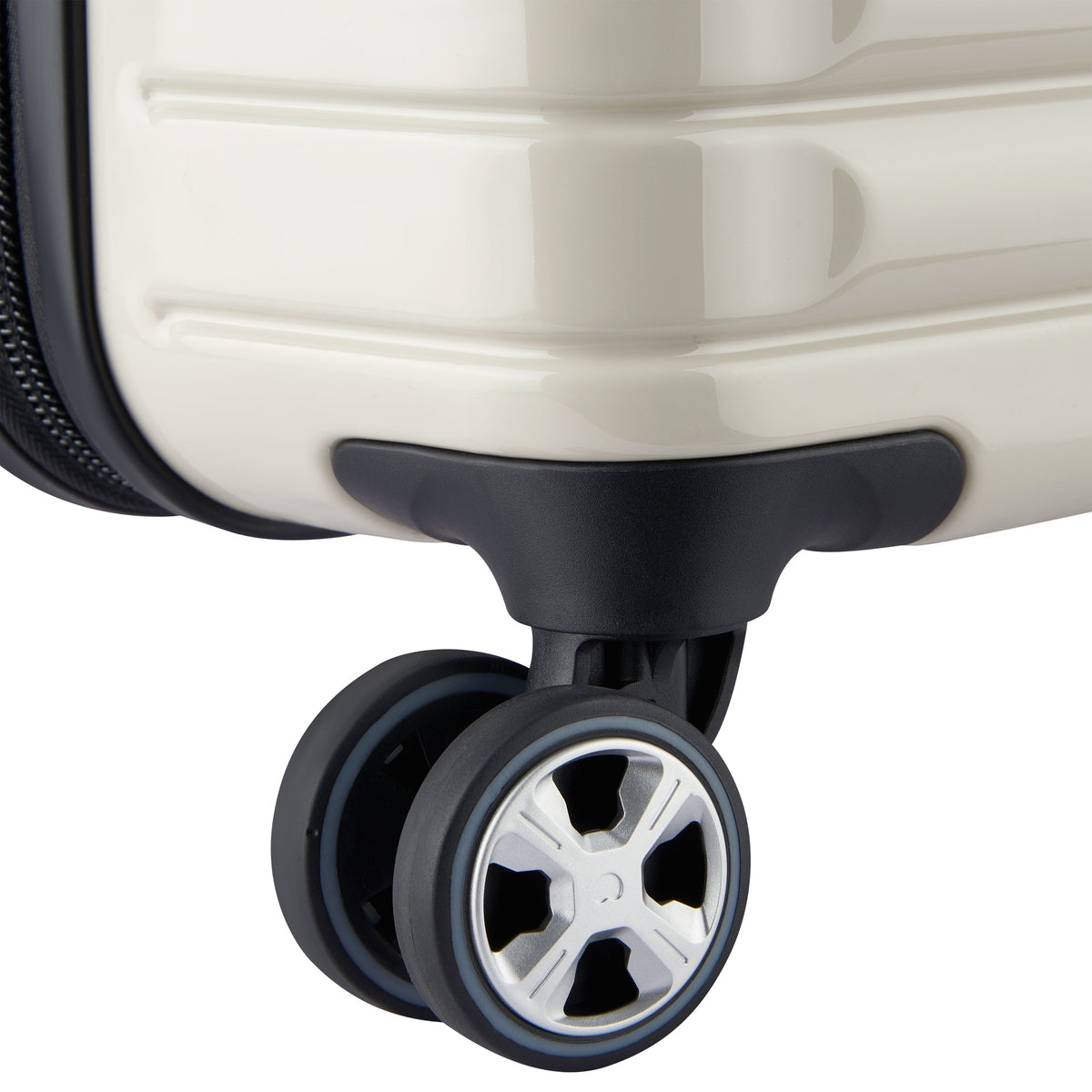 CRUISE 3.0 30-Inch Check-In Trunk Suitcase, Ivory - Delsey Paris Great Value