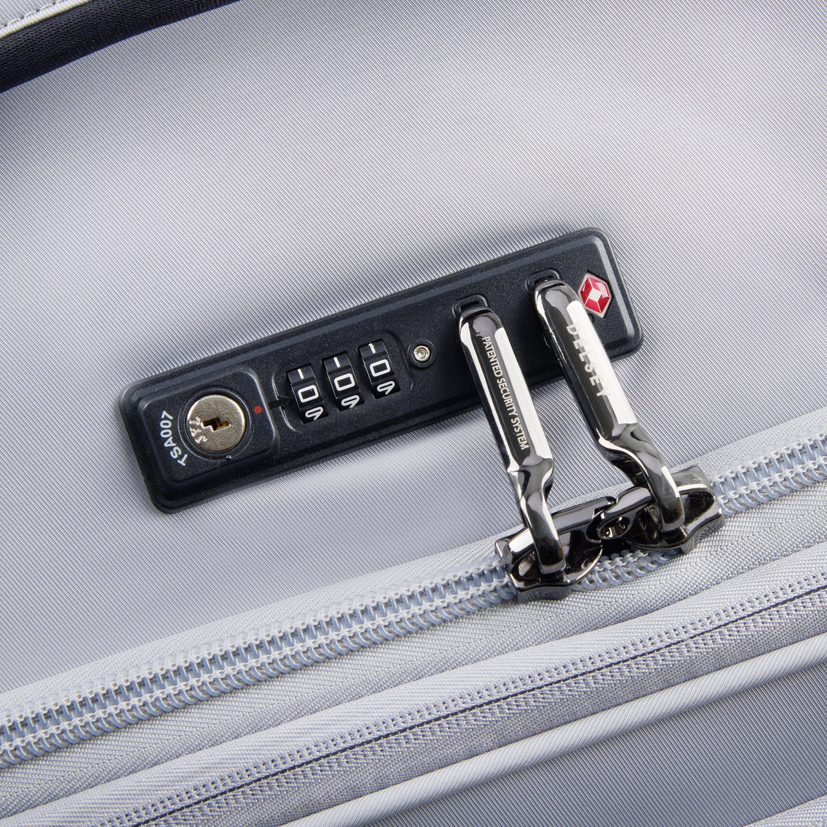 CRUISE 3.0 31-Inch Expandable Check-In Suitcase, Platinum - Delsey Paris Smart Buy