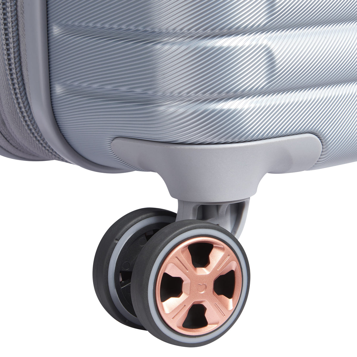 CRUISE 3.0 23-Inch Expandable Carry-On Suitcase, Platinum - Delsey Paris Smart Buy