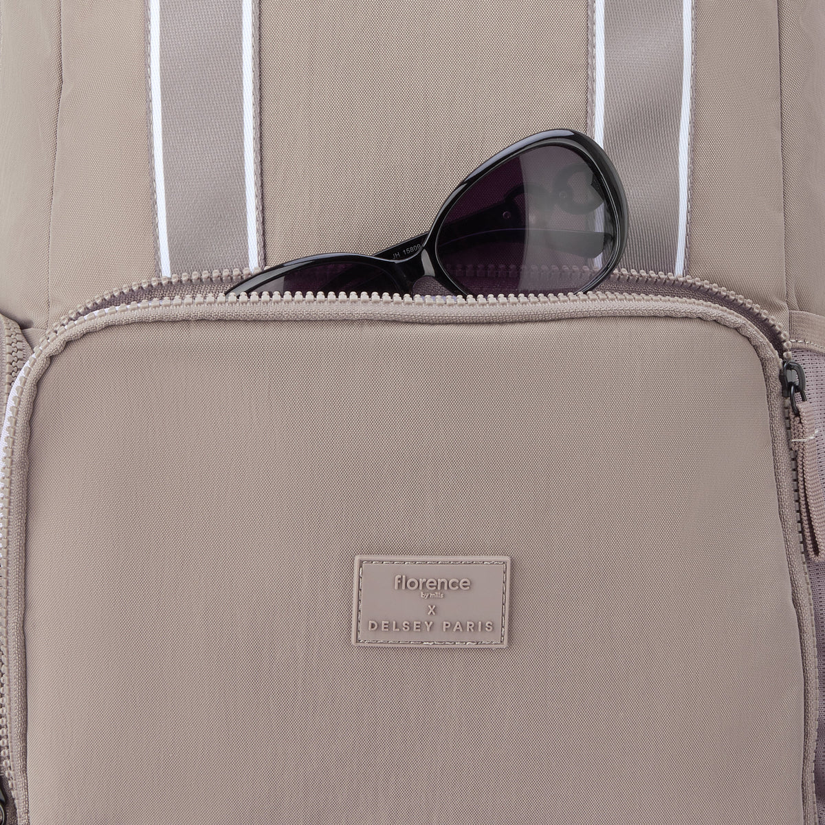 CAREFREE CARRY 17-Inch Laptop Backpack, Chestnut - Delsey Paris Great Value