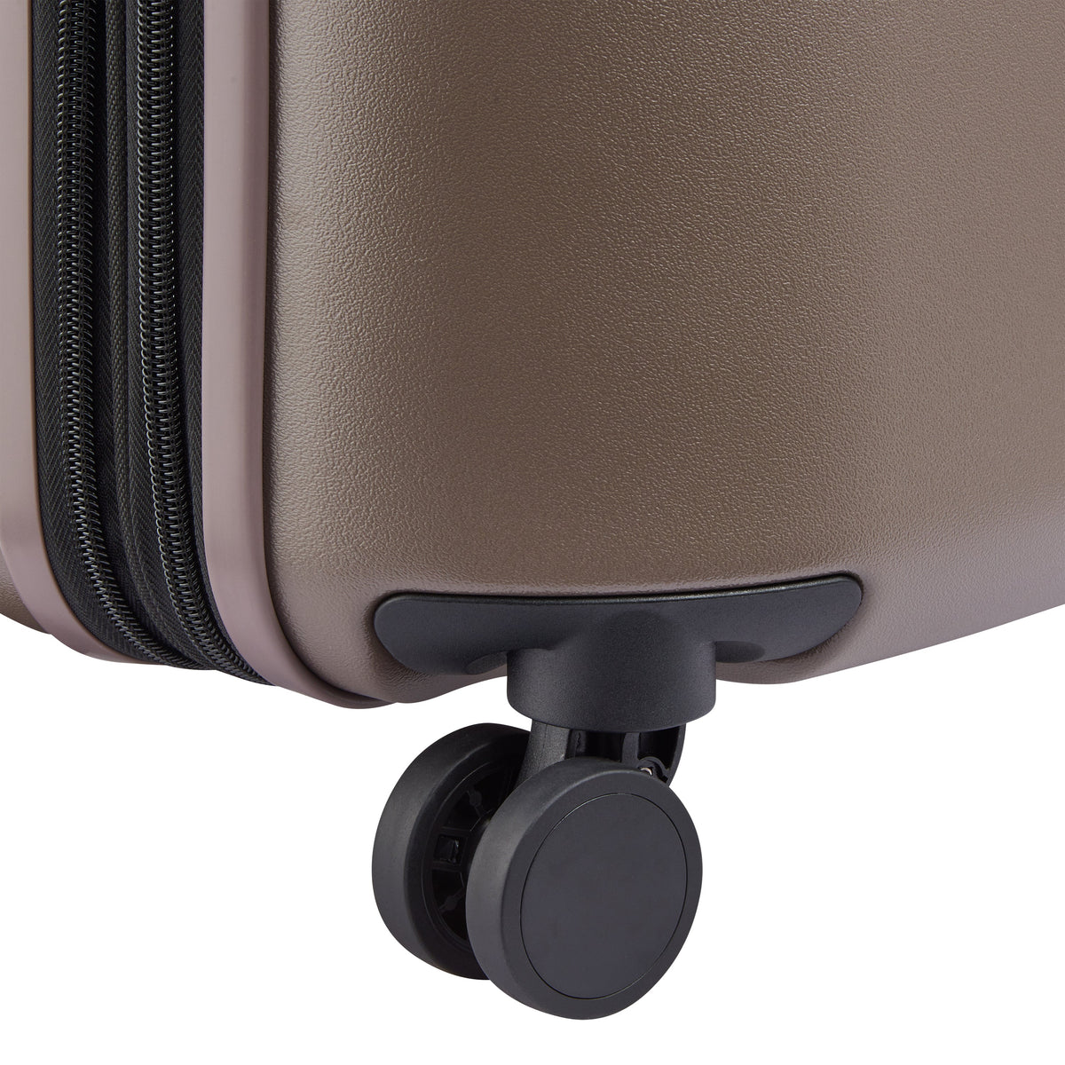 CATCH FLIGHTS 23-Inch Carry-On Suitcase, Chestnut - Delsey Paris Popular