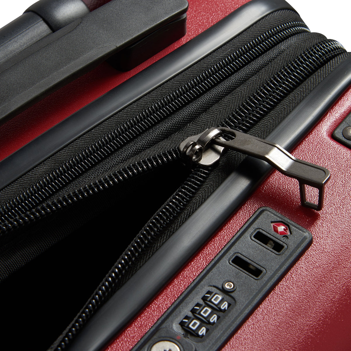 JH002B 22-Inch Expandable Carry-On Suitcase, Chilli pepper - Delsey Paris Exclusive