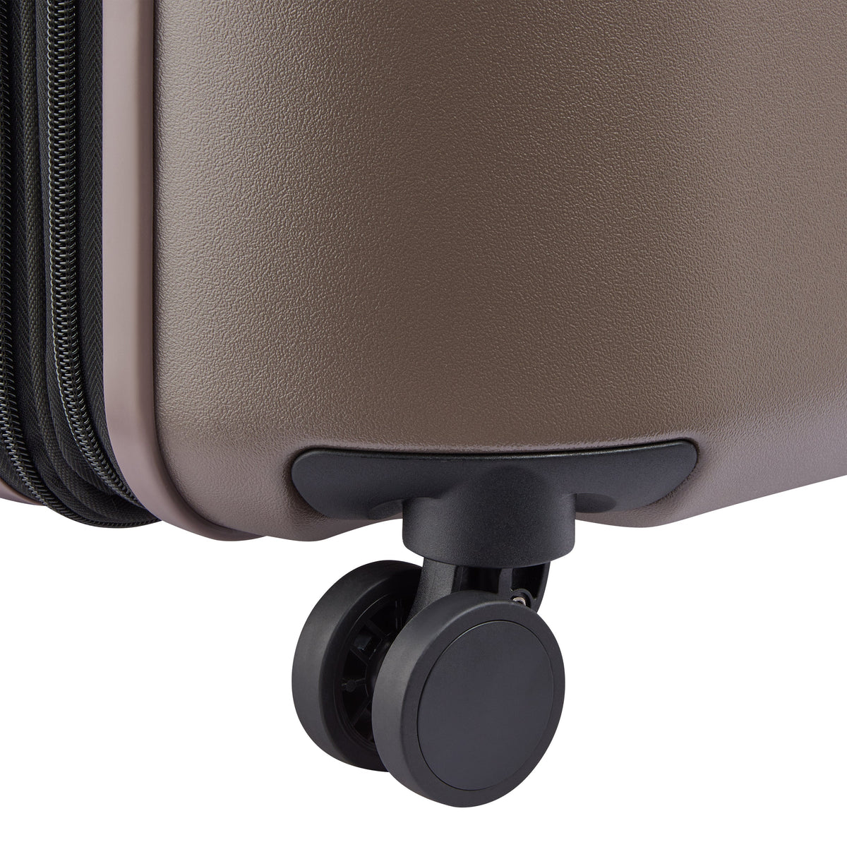CATCH FLIGHTS 27-Inch Check-In Suitcase, Chestnut - Delsey Paris Discount